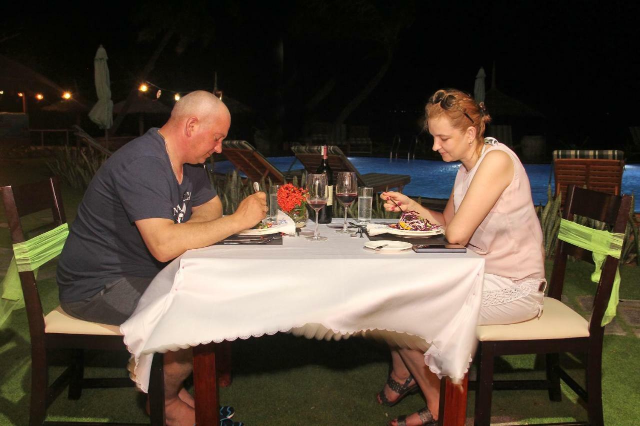 Ocean Place Mui Ne Resort Екстер'єр фото